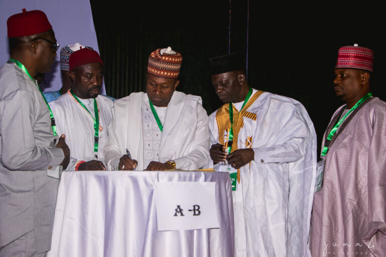 Second Peace Accord Signing, photograph 6
